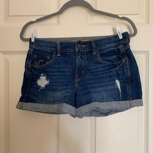 Old Navy – Boyfriend Mid Rise Distressed Jeans Shorts - Size 2